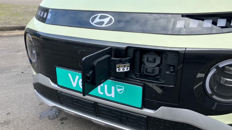 Hyundai INSTER 85kW 02 49kWh 5dr Auto Electric Hatchback